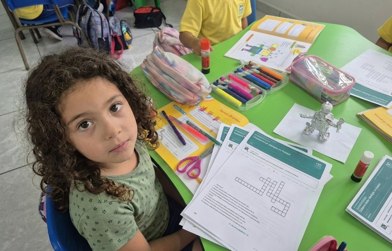 Material de jogo educativo